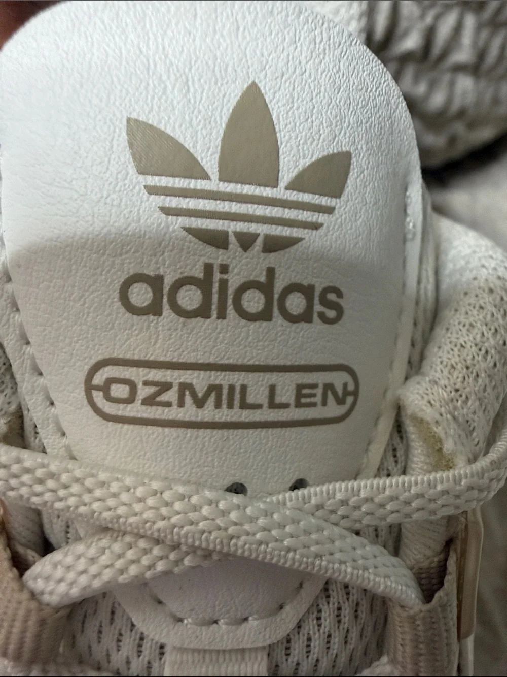 adidas lightweight athletic